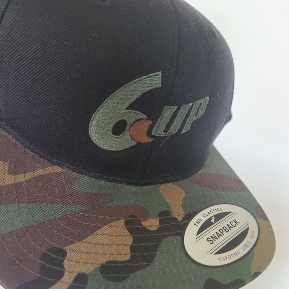 NWT Lids Yupoong 6Up Snapback Black and Camo Hat - One Size Adjustable - Picture 2 of 6